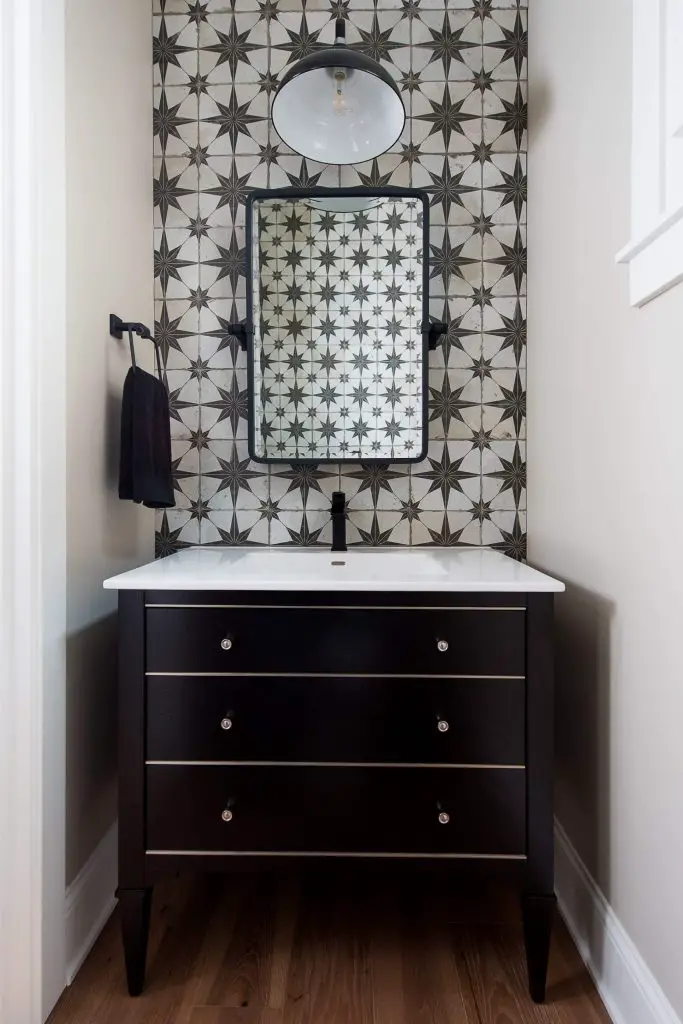 The 10 Most Popular Powder Rooms So Far in 2021